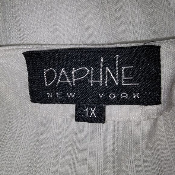 Daphne New York white beaded tunic top 1x - Picture 6 of 8